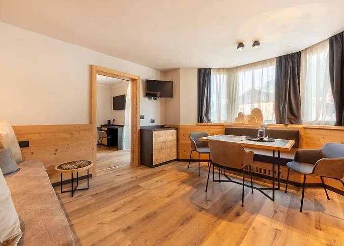 Suite Del Podesta\'